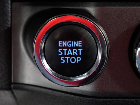 Used 2022 Toyota Tacoma TRD Off-Road w/ Technology Package AWD/4WD image 25