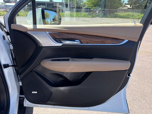 Used 2021 Cadillac XT5 Premium Luxury w/ Platinum Package AWD/4WD image 12