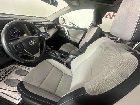 Used 2016 Toyota RAV4 XLE image 21
