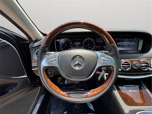 Used 2016 Mercedes-Benz Maybach S 600 image 27
