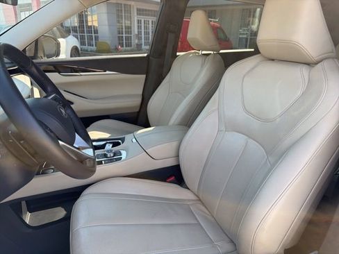 Used 2024 INFINITI QX60 Pure image 9