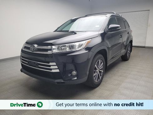 Used 2018 Toyota Highlander XLE image 1
