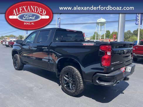 Used 2024 Chevrolet Silverado 1500 Custom Trail Boss image 2