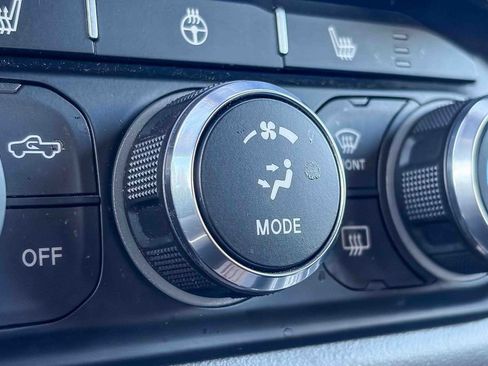 Used 2021 RAM 1500 Big Horn image 34