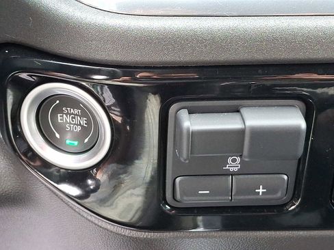 Certified 2024 Chevrolet Silverado 1500 LT Trail Boss w/ Convenience Package II image 23