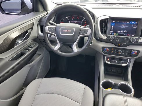 Certified 2022 GMC Terrain SLE w/ Driver Convenience Package image 16