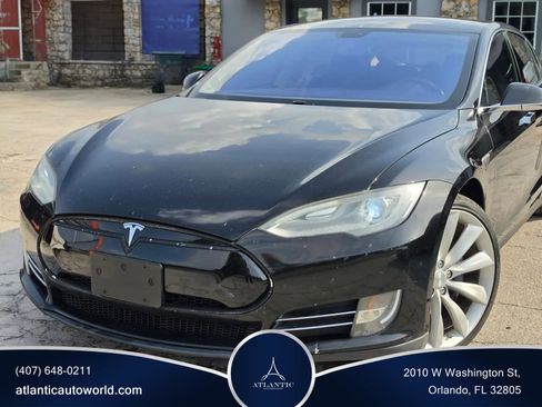 Used 2013 Tesla Model S Performance image 1