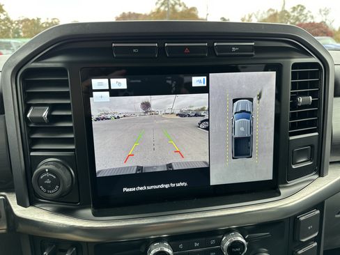 Used 2023 Ford F150 Lariat w/ Max Trailer Tow Package image 31