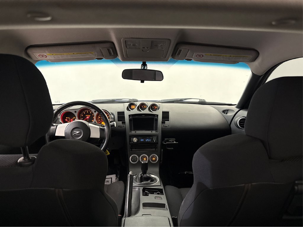 Used 2004 Nissan 350Z Coupe RWD image 39