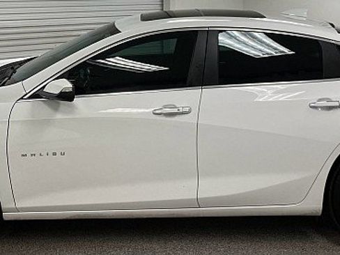 Used 2020 Chevrolet Malibu Premier image 7