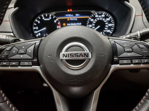 Used 2021 Nissan Altima 2.5 SR w/ SR Premium Package FWD image 10