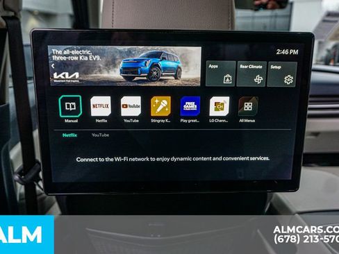 Used 2025 Kia Carnival SX Prestige image 33