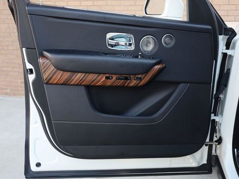Used 2019 Rolls-Royce Cullinan AWD/4WD image 16