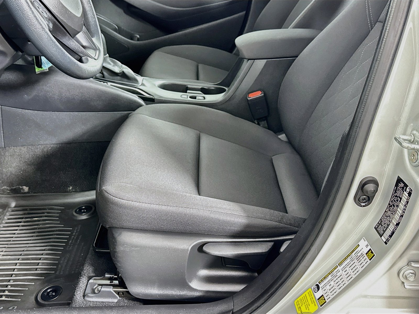 Certified 2023 Toyota Corolla LE FWD image 15