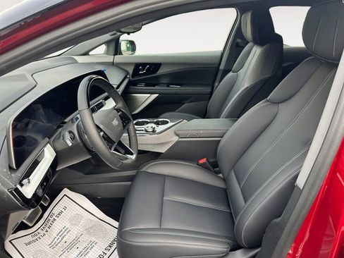 New 2026 Cadillac Optiq Luxury 1 w/ LPO, Floor Liner Package image 9