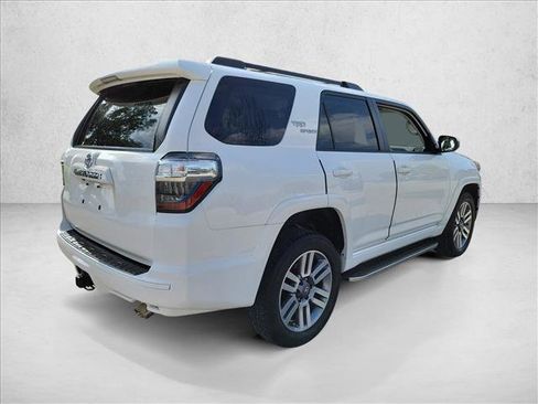 Used 2022 Toyota 4Runner TRD Sport AWD/4WD image 5