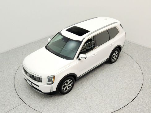 Used 2021 Kia Telluride EX AWD/4WD image 16