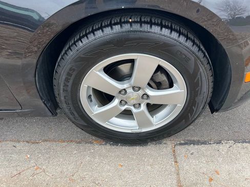 Used 2015 Chevrolet Cruze LT image 11