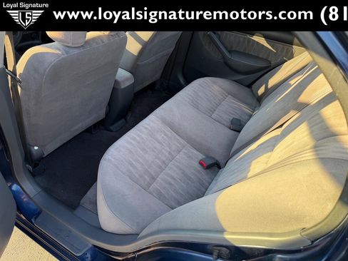 Used 2004 Honda Civic LX image 9