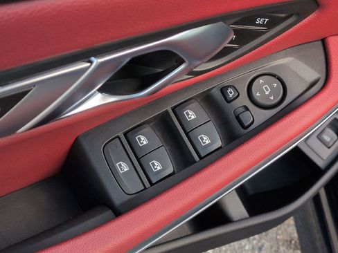 Certified 2023 BMW 330i Sedan w/ Premium Package image 15