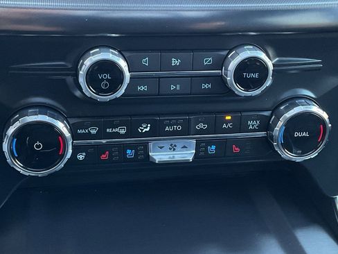 Used 2024 Ford F150 Platinum w/ Equipment Group 702A High image 50