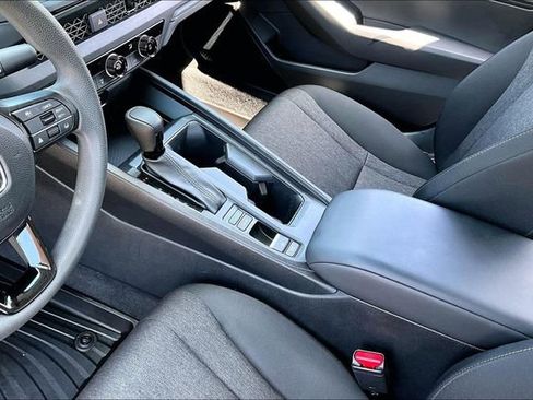 Used 2023 Honda Accord LX image 16