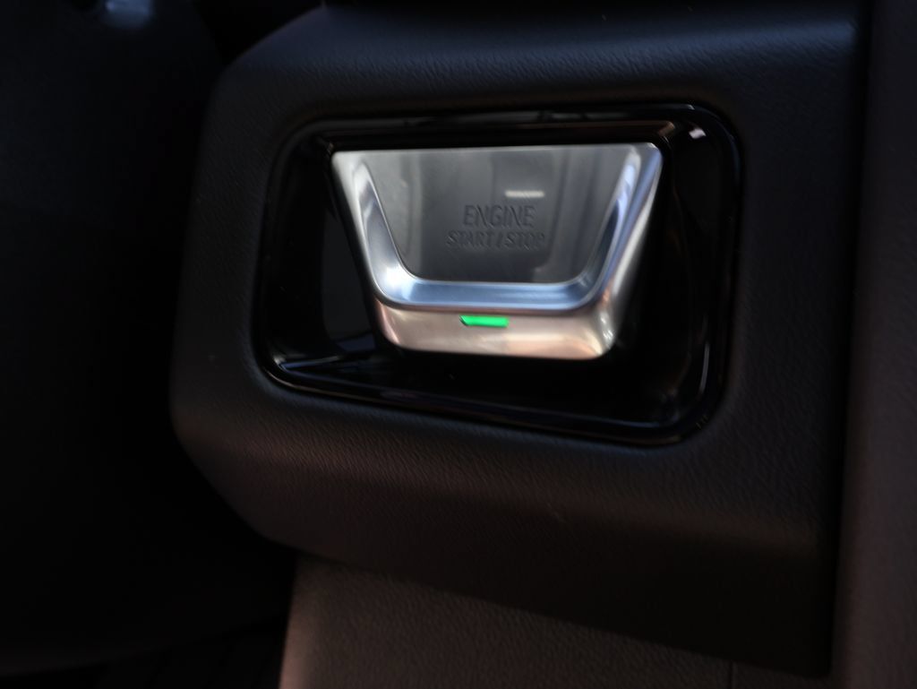 New 2026 GMC Yukon Elevation w/ LPO, Floor Liner Package AWD/4WD image 34