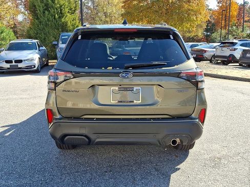 Used 2025 Subaru Forester Touring w/ Touring Package image 5