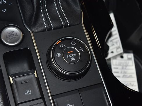 Used 2022 Volkswagen Atlas SE image 18