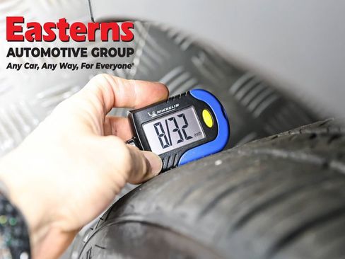 Used 2021 Tesla Model Y Performance image 25