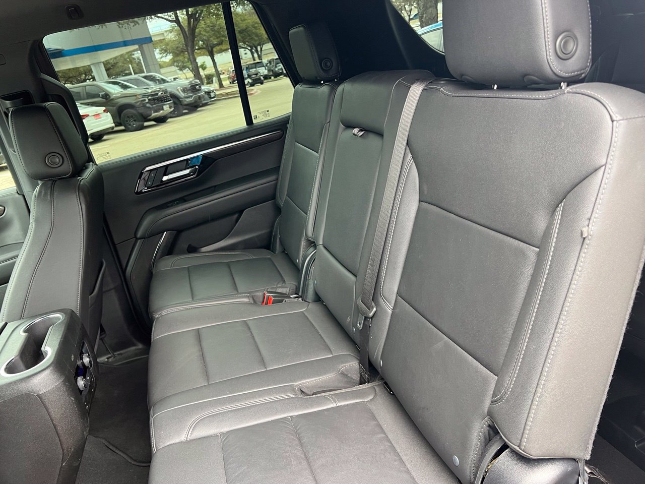 Used 2025 Chevrolet Tahoe Z71 AWD/4WD image 21