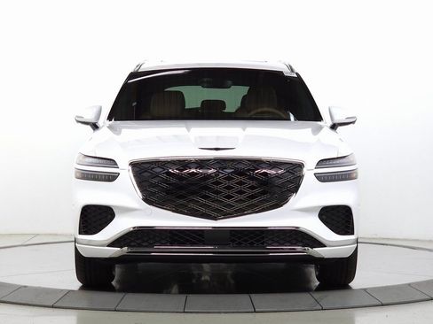 Used 2026 Genesis GV70 2.5T Advanced AWD/4WD image 2