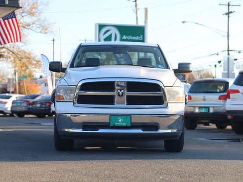 Used 2009 Dodge Ram 1500 Truck SLT image 2
