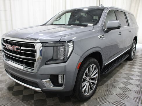 Used 2021 GMC Yukon XL SLT w/ SLT Premium Package AWD/4WD image 34