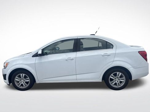 Used 2016 Chevrolet Sonic LT FWD image 4