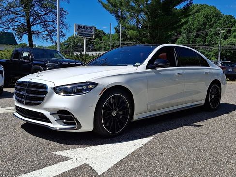 Used 2023 Mercedes-Benz S 580 4MATIC Sedan image 4