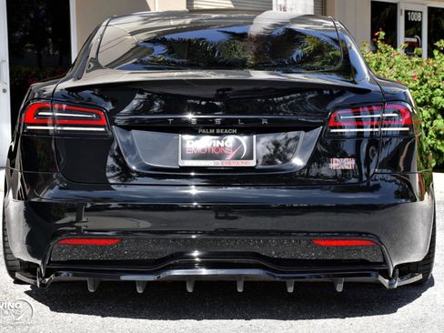 Used 2023 Tesla Model S Plaid image 14