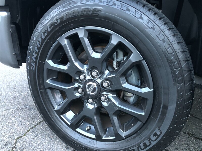 Used 2017 Nissan Titan PRO-4X AWD/4WD image 20