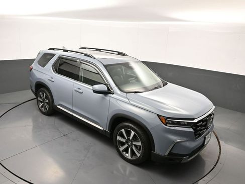 Certified 2024 Honda Pilot Touring image 37