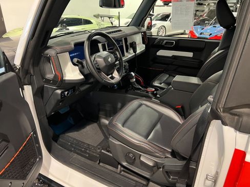 Used 2025 Ford Bronco Stroppe Edition image 10