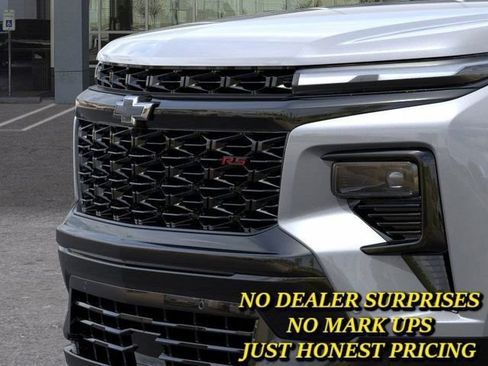 New 2026 Chevrolet Traverse RS image 13