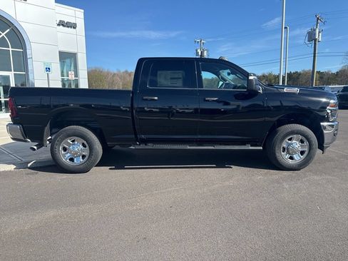 New 2026 RAM 2500 Tradesman AWD/4WD image 11