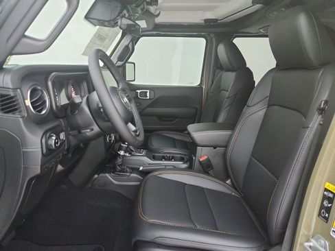 New 2025 Jeep Gladiator Sport image 19