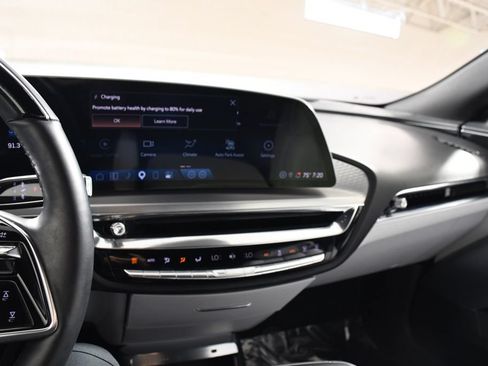 Used 2024 Cadillac Lyriq Sport AWD/4WD image 32