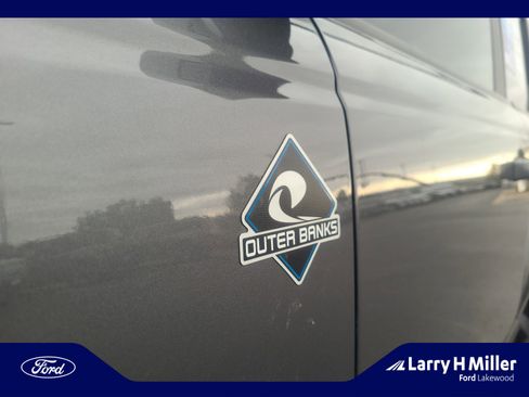 Used 2023 Ford Bronco Outer Banks image 24