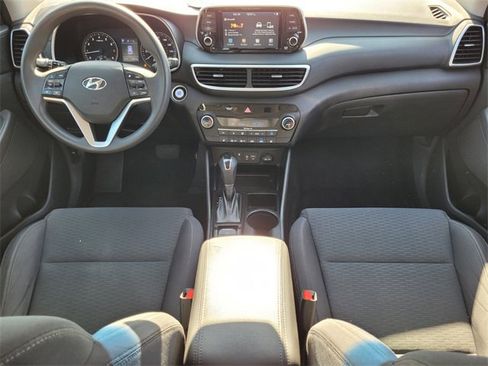 Used 2019 Hyundai Tucson Sport image 17