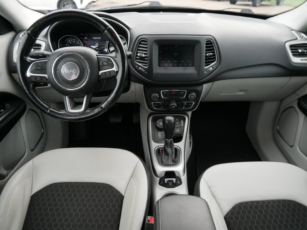 Used 2020 Jeep Compass Latitude w/ Popular Equipment Group AWD/4WD image 14