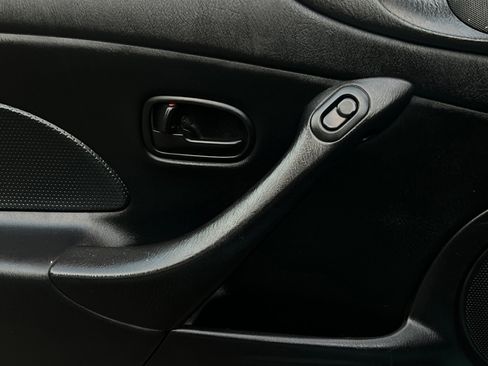 Used 2002 MAZDA MX-5 Miata LS image 18