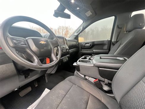 Used 2020 Chevrolet Silverado 1500 Custom w/ Custom Value Package image 6