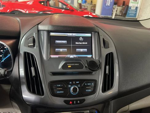 Used 2015 Ford Transit Connect Titanium image 14